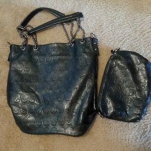 Black skull purse and change pouch